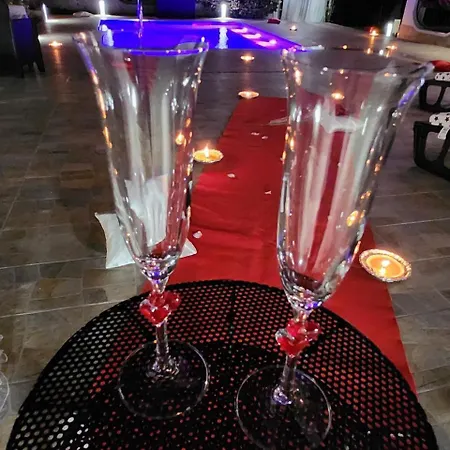 Andale Suitespa Villa Badessa