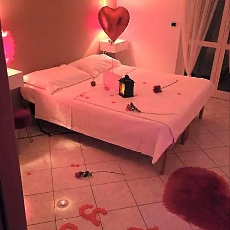 Andale Suitespa 4* Villa Badessa