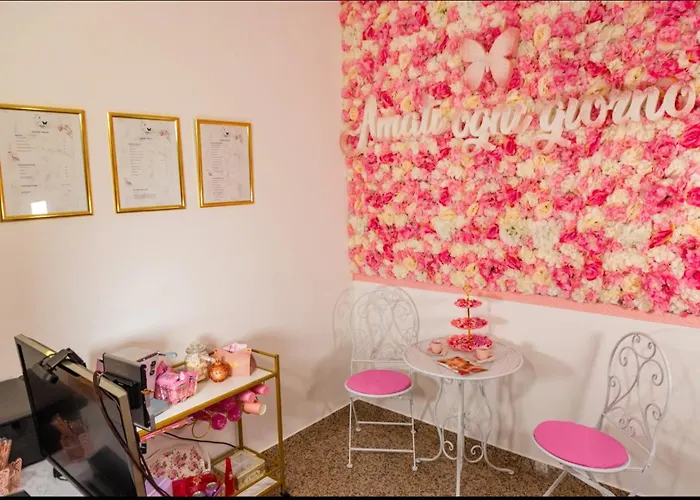 فندق مبيت وإفطار Andale Suitespa Villa Badessa