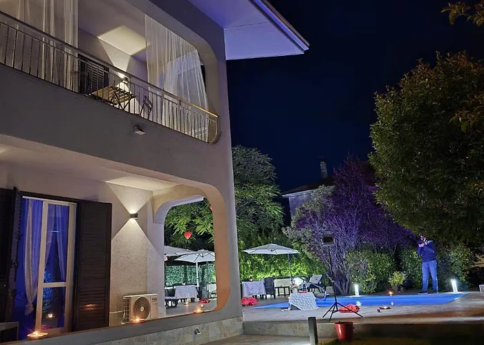 Andale Suitespa فندق مبيت وإفطار 4*